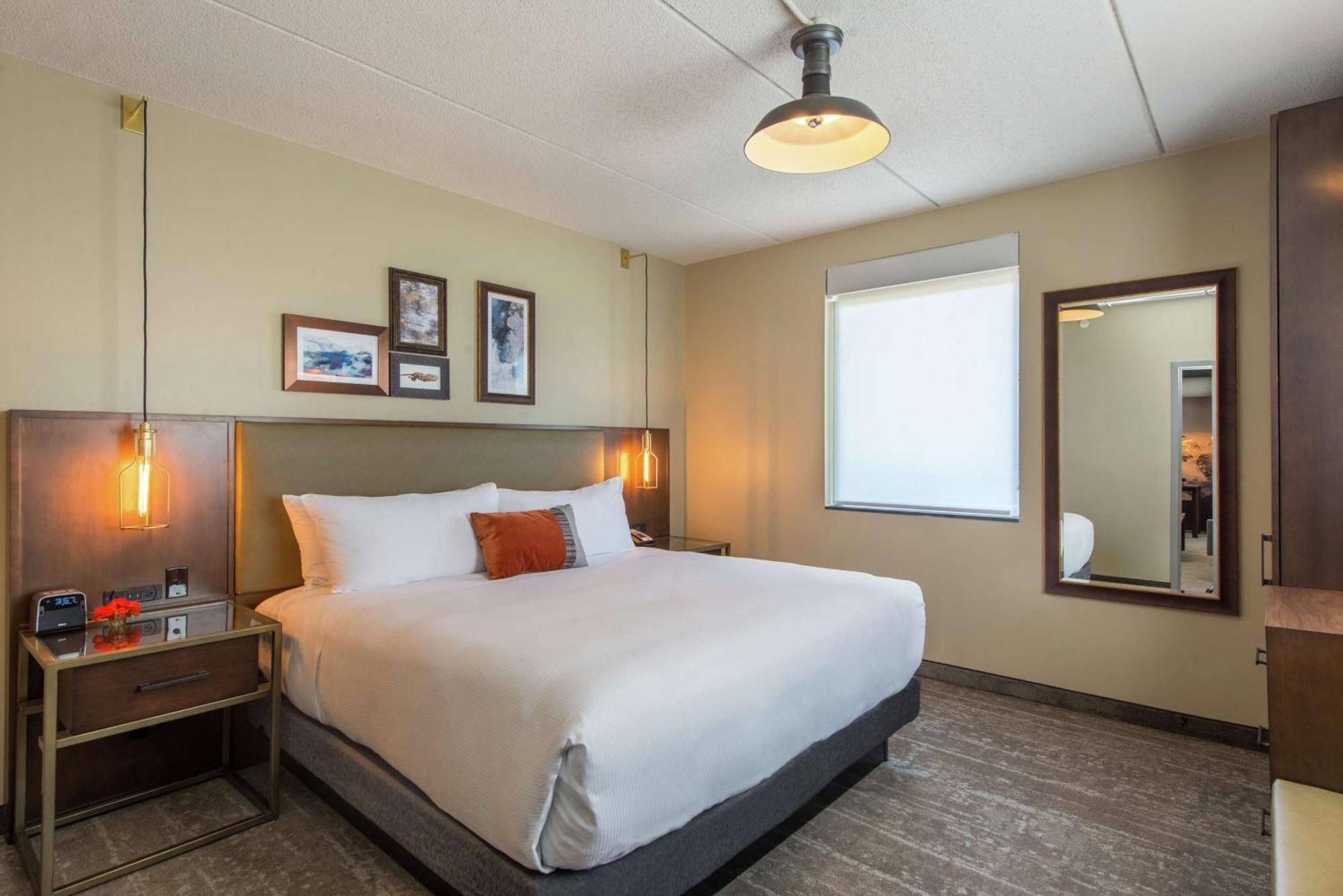 Hotel Saranac, Curio Collection By Hilton Saranac Lake Eksteriør bilde